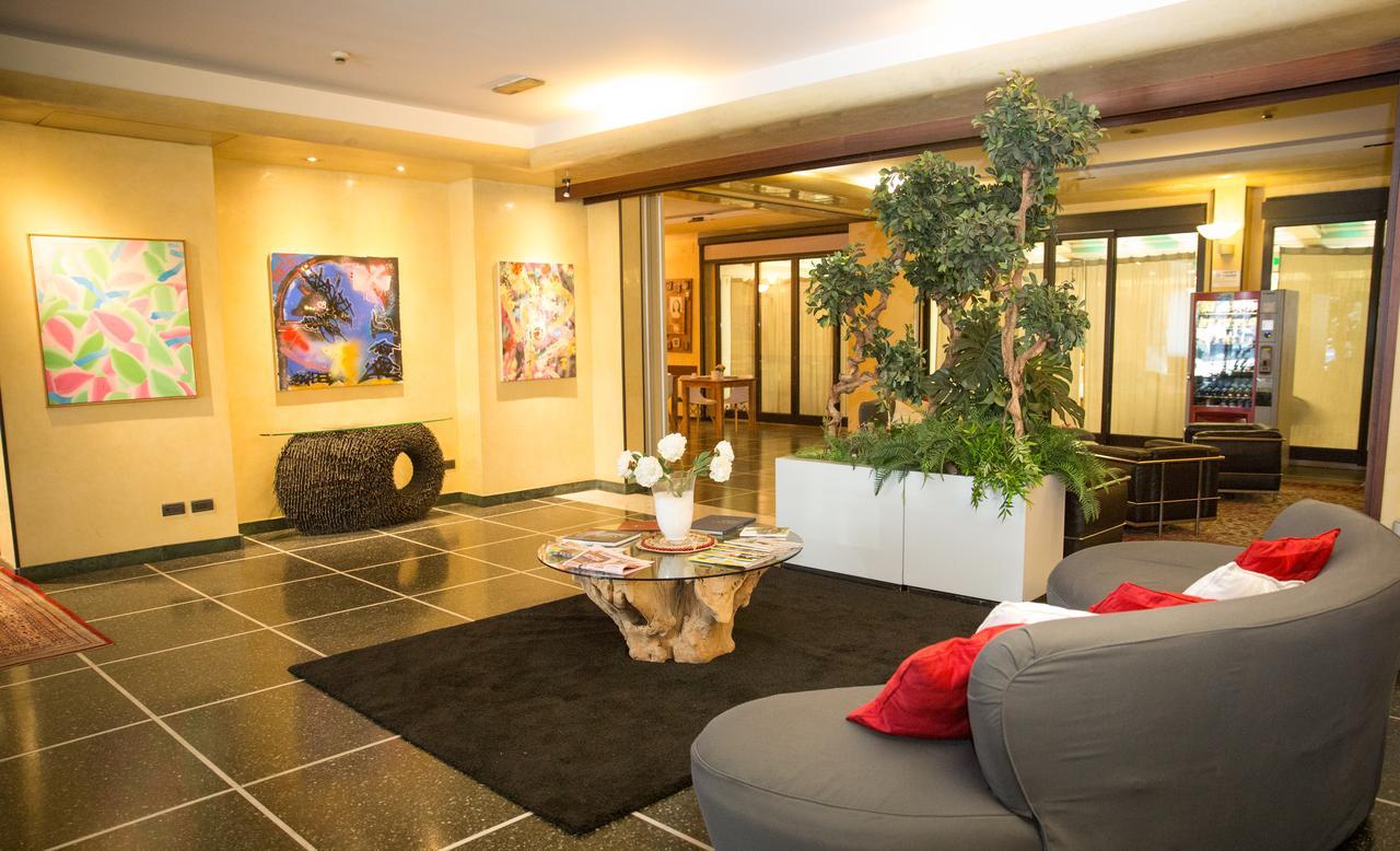 Art Hotel Milano Prato  Ngoại thất bức ảnh